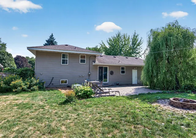 42nd image of 958 Cortland Dr, Saint Paul, MN 55124 | MLS# 7129668