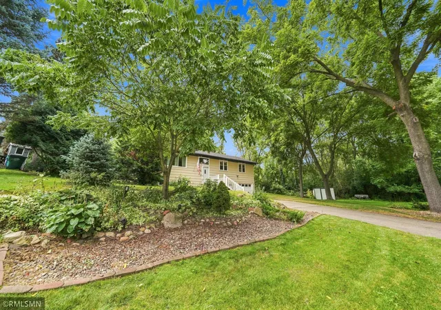 Photo 1 of Single family home for sale at 13240 Dahlgren Rd, Minnetonka, MN 55305 | MLS# 7129670 | Listing updated on 2026-08-28
