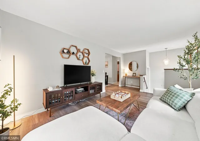 Photo 2 of Single family home for sale at 13240 Dahlgren Rd, Minnetonka, MN 55305 | MLS# 7129670 | Listing updated on 2026-10-13