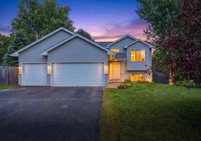 Single family home for sale at 506 Birch St SW, Isanti, MN 55040 | MLS# 7129685
