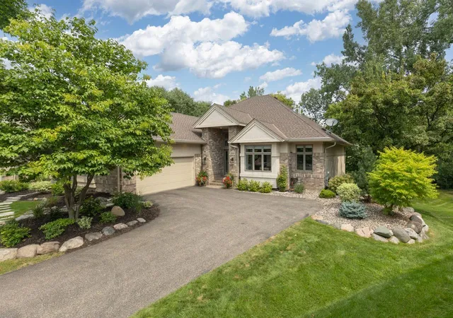 Photo 1 of Sale Pending at 2643 Snowmass Cir, Minnetonka, MN 55305 | MLS# 7129699 | Listing updated on 2026-08-31