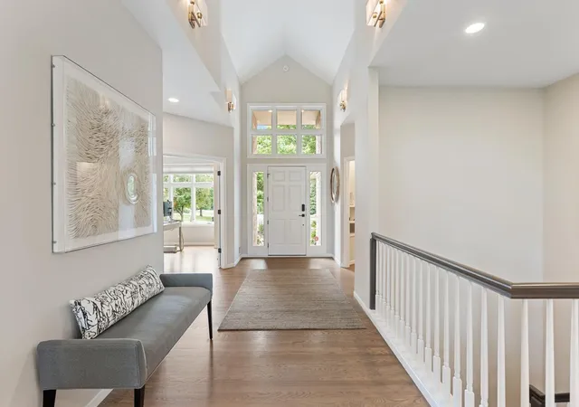 Photo 3 of Sale Pending at 2643 Snowmass Cir, Minnetonka, MN 55305 | MLS# 7129699 | Listing updated on 2026-08-31