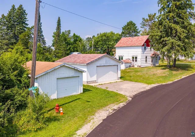 Photo 3 of Single family home for sale at 506 Birch St, Tower, MN 55790 | MLS# 7129703 | Listing updated on 2026-08-19
