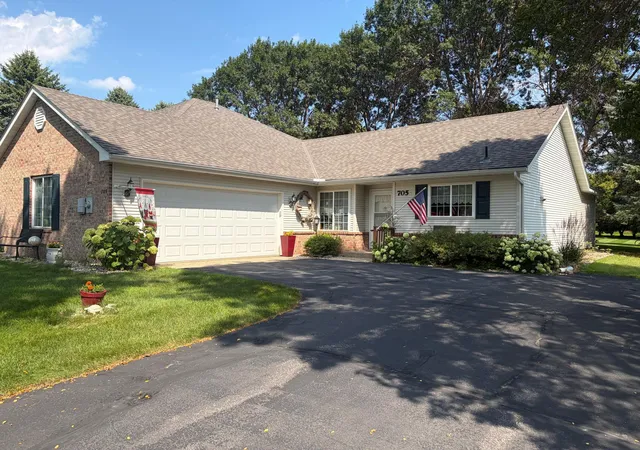 Photo 1 of Townhouse for sale at 705 24th Street Se, Willmar, MN 56201 | MLS# 7129706 | Listing updated on 2026-09-30