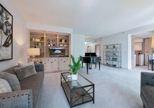 Photo 4 of Condo for sale at 1235 Yale Pl #709, Minneapolis, MN 55403 | MLS# 7129709 | Listing updated on 2026-08-25
