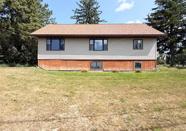 33rd image of 1201 Emerson Ave, Cumberland, WI 54829 | MLS# 7129739