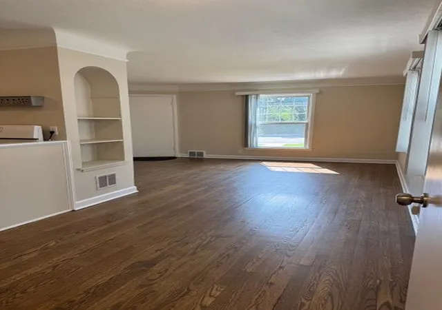 Photo 3 of House for sale at 4753 France Ave S, Minneapolis, MN 55410 | MLS# 7129746 | Listing updated on 2026-08-31