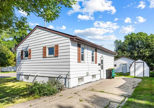 Photo 3 of Sale Pending at 319 1st Street, West Fargo, ND 58078 | MLS# 7129766 | Listing updated on 2026-08-27