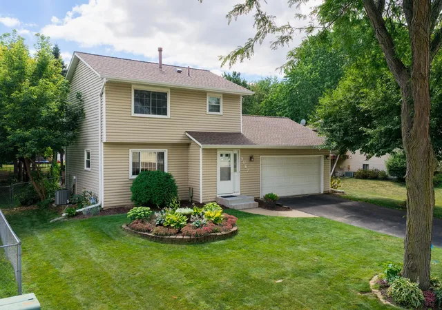 1st image of 9067 75th St S, Cottage Grove, MN 55016 | MLS# 7129769