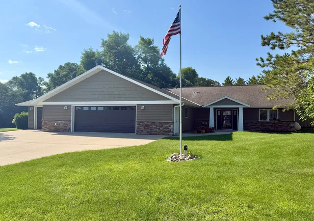 Photo 3 of Single family home for sale at 1847 Spruce Grv Trl, Detroit Lakes, MN 56501 | MLS# 7129781 | Listing updated on 2026-08-25