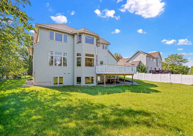 Photo 4 of Single family home for sale at 20710 Helena Ln, Lakeville, MN 55044 | MLS# 7129785 | Listing updated on 2026-10-07