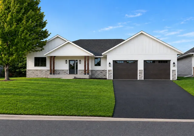 Photo 1 of Single family home for sale at 1215 Moor Stone Dr Ne, Alexandria, MN 56308 | MLS# 7129803 | Listing updated on 2026-10-07