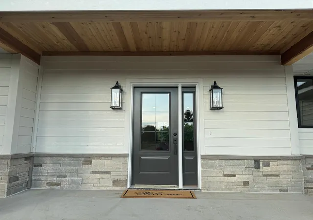 Photo 2 of Single family home for sale at 1215 Moor Stone Dr Ne, Alexandria, MN 56308 | MLS# 7129803 | Listing updated on 2026-10-11