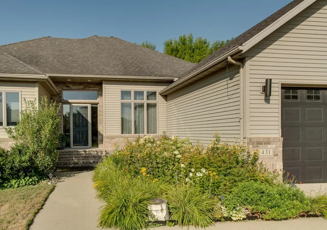 Photo 2 of Single family home for sale at 431 Clearview Ct, Moorhead, MN 56560 | MLS# 7129822 | Listing updated on 2026-09-03