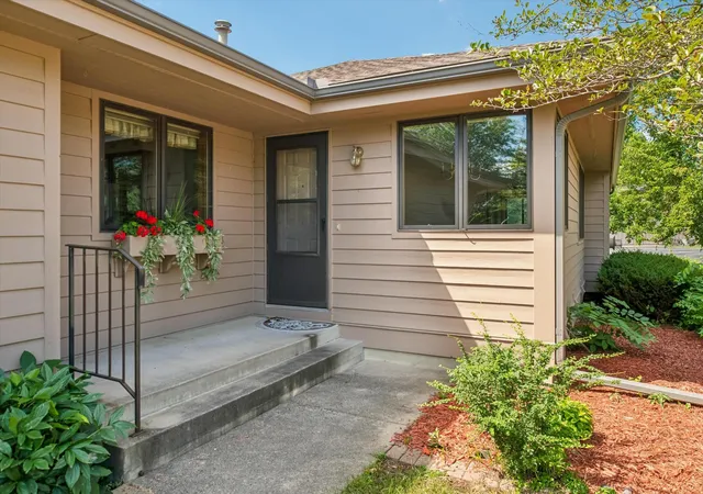 Photo 1 of Sale Pending at 1236 Woodley St E, Northfield, MN 55057 | MLS# 7129831 | Listing updated on 2026-09-21
