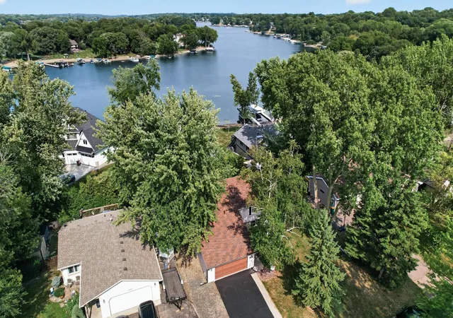 Single family home for sale at 2952 Center Rd Sw, Prior Lake, MN 55372 | MLS# 7129832