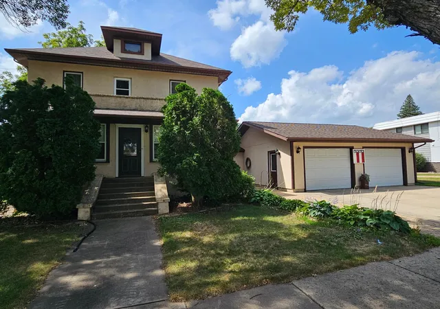 Photo 2 of Single family home for sale at 824 Adams Ave, Westbrook, MN 56183 | MLS# 7129849 | Listing updated on 2026-08-20