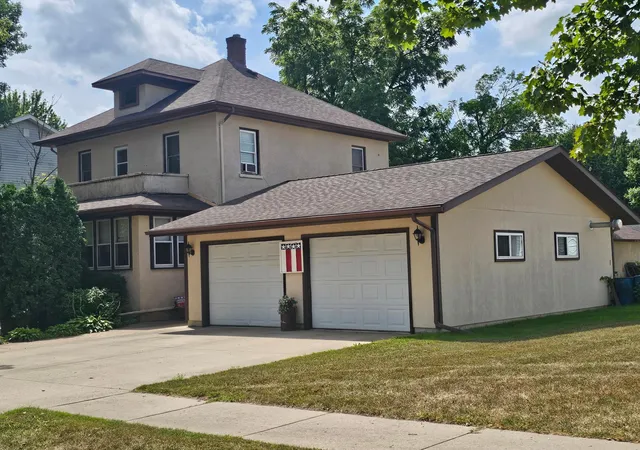 Photo 3 of Single family home for sale at 824 Adams Ave, Westbrook, MN 56183 | MLS# 7129849 | Listing updated on 2026-08-20
