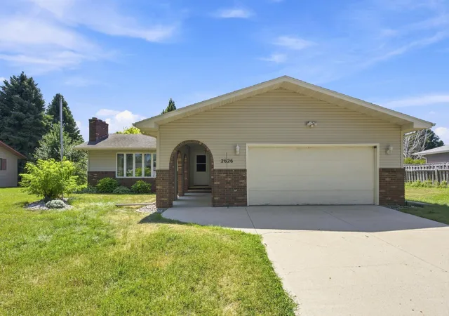 1st image of 2626 Eastgate Dr S, Fargo, ND 58103 | MLS# 7129862