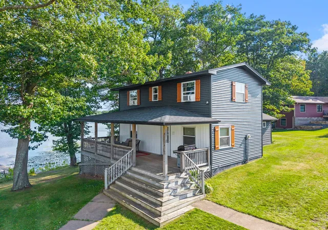 Photo 3 of Single family home for sale at 10006 Lakeside Dr, Finlayson, MN 55735 | MLS# 7129869 | Listing updated on 2026-10-04