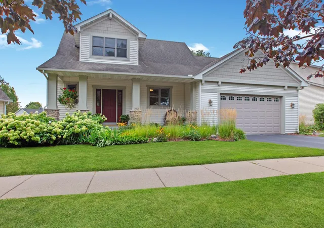 Photo 2 of Single family home for sale at 782 New Century Blvd S, Saint Paul, MN 55119 | MLS# 7129872 | Listing updated on 2026-08-29