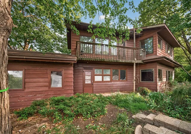 Photo 2 of Sale Pending at 3560 E Medicine Lake Blvd, Minneapolis, MN 55441 | MLS# 7129888 | Listing updated on 2026-08-26