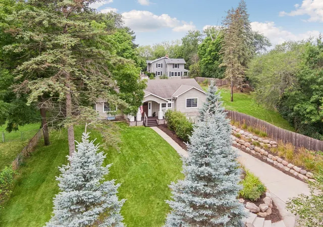 Photo 2 of Single family home for sale at 5112 Willow Ln, Minnetonka, MN 55345 | MLS# 7129907 | Listing updated on 2026-08-25