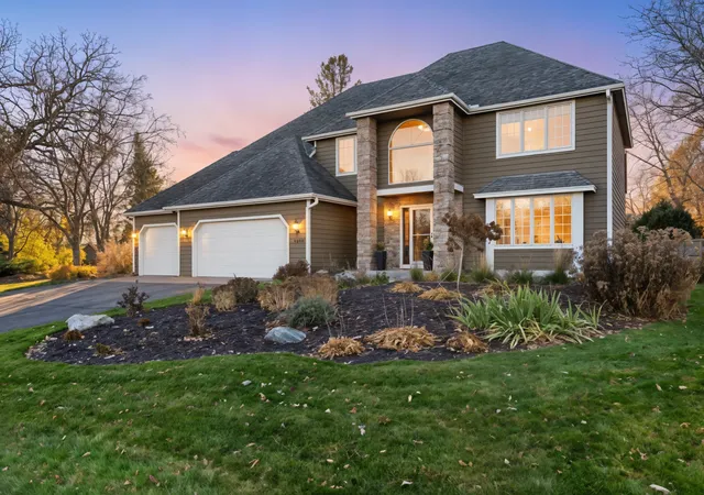 2nd image of 10954 Yukon Ave S, Minneapolis, MN 55438 | MLS# 7129917