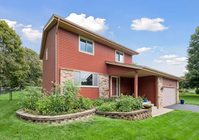 4th image of 1667 Sherwood Wy, Eagan, MN 55122 | MLS# 7129928
