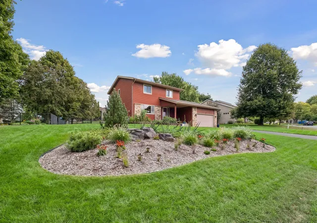 5th image of 1667 Sherwood Wy, Eagan, MN 55122 | MLS# 7129928