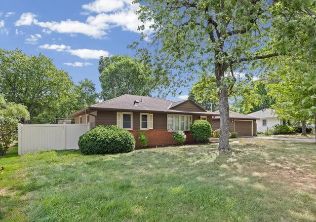Photo 3 of Single family home for sale at 8209 Knox Ave S, Bloomington, MN 55431 | MLS# 7129932 | Listing updated on 2026-09-07