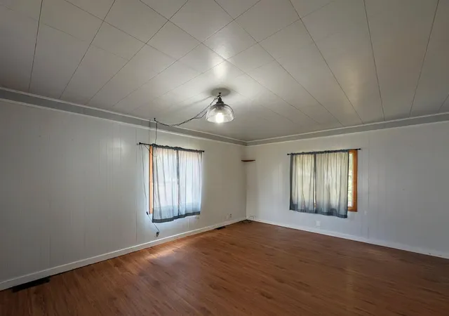 Photo 4 of Single family home for sale at 409 S 6th Street, Montevideo, MN 56265 | MLS# 7129933 | Listing updated on 2026-09-12