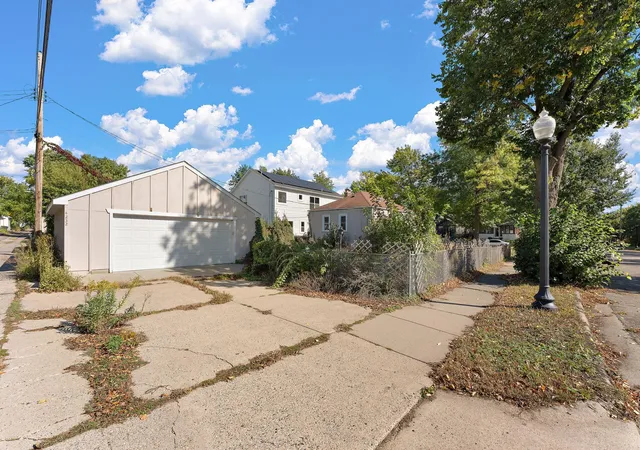 Photo 10 of Single family home for sale at 4252 Oakland Ave, Minneapolis, MN 55407 | MLS# 7129935 | Listing updated on 2026-10-08