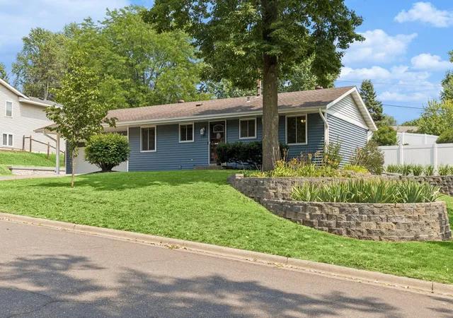 2nd image of 8351 Innsdale Ave S, Cottage Grove, MN 55016 | MLS# 7129952