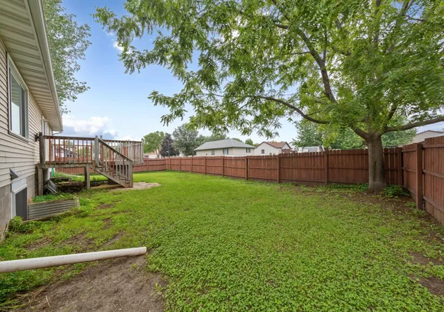 Photo 4 of Single family home for sale at 1905 Prairie Ln Ne, Owatonna, MN 55060 | MLS# 7129956 | Listing updated on 2026-09-20