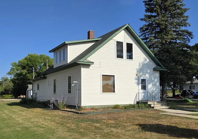 Photo 1 of Single family home for sale at 109 5th St, Kathryn, ND 58049 | MLS# 7129969 | Listing updated on 2026-09-07