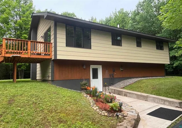 Photo 3 of Single family home for sale at 6899 S County Rd B, South Range, WI 54874 | MLS# 7129972 | Listing updated on 2026-08-20