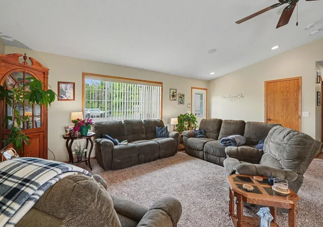 Photo 3 of Sale Pending at 2730 Hamlin Ave NE, Buffalo, MN 55313 | MLS# 7129981 | Listing updated on 2026-09-08