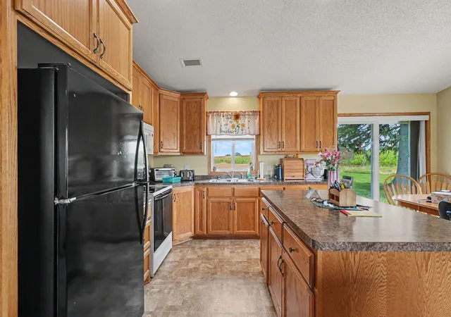 Photo 4 of Sale Pending at 2730 Hamlin Ave NE, Buffalo, MN 55313 | MLS# 7129981 | Listing updated on 2026-09-08