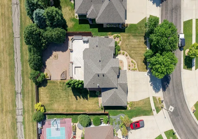 Photo 55 of Sale Pending at 1906 E Rose Crk Pkwy S, Fargo, ND 58104 | MLS# 7129986 | Listing updated on 2026-08-31