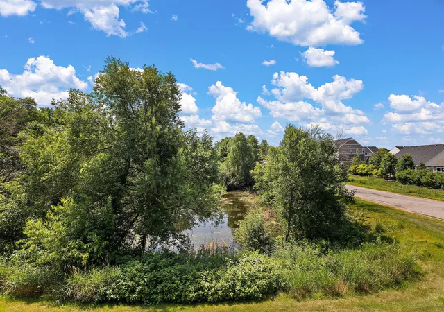 Photo 2 of Single family home for sale at 497 Pleasant Ln, Chaska, MN 55318 | MLS# 7129992 | Listing updated on 2026-10-01