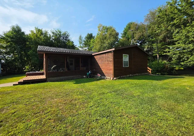 Photo 3 of Single family home for sale at 2560 8 3/4 St, Cumberland, WI 54829 | MLS# 7130013 | Listing updated on 2026-08-27