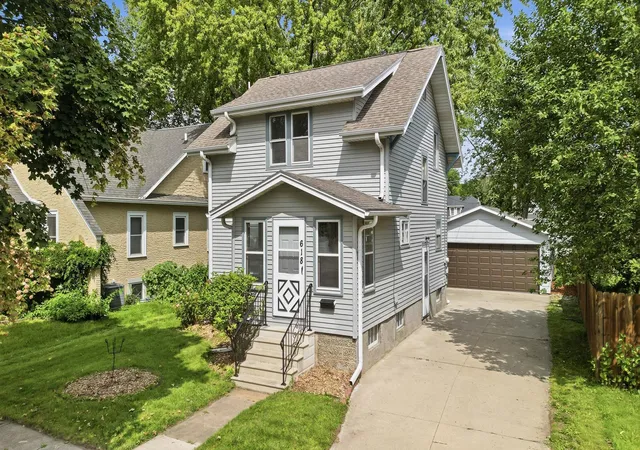 Photo 1 of Sale Pending at 618 Park Ave, North Mankato, MN 56003 | MLS# 7130038 | Listing updated on 2026-08-23