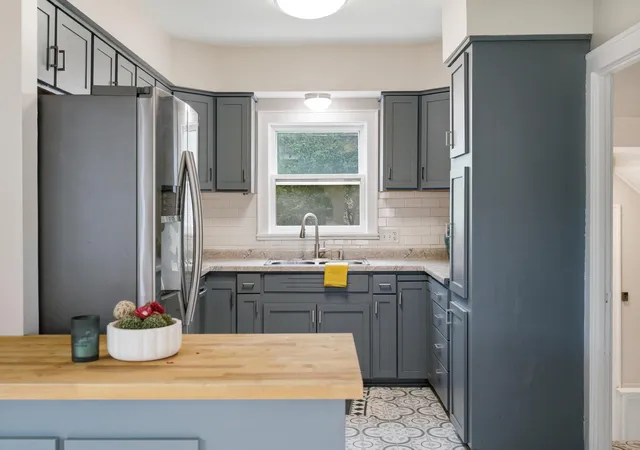 Photo 2 of Sale Pending at 618 Park Ave, North Mankato, MN 56003 | MLS# 7130038 | Listing updated on 2026-08-23