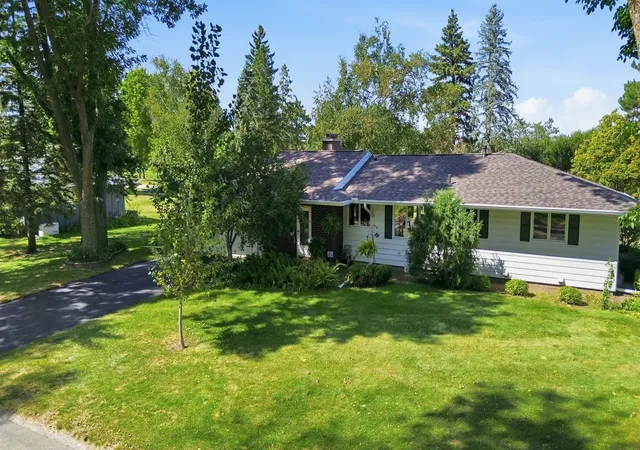 Photo 1 of Single family home for sale at 1828 16th Street Nw, Faribault, MN 55021 | MLS# 7130039 | Listing updated on 2026-09-03