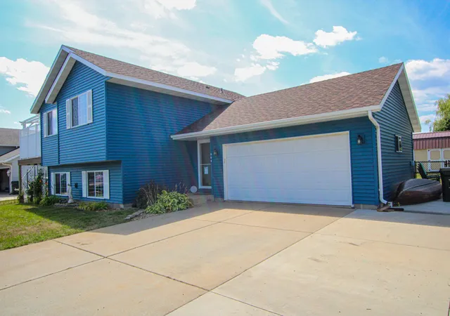 2nd image of 384 Morning View Ln, Sauk Centre, MN 56378 | MLS# 7130054