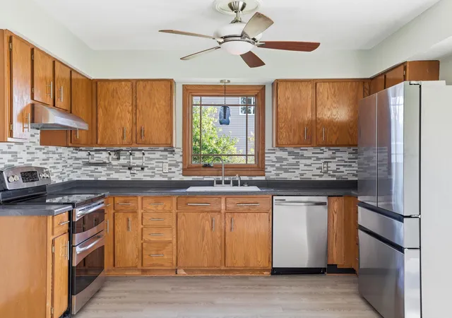 Photo 4 of Single family home for sale at 2088 Cameron Ave SE, Buffalo, MN 55313 | MLS# 7130074 | Listing updated on 2026-10-20