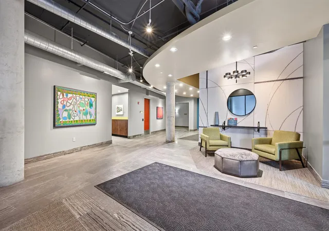 Listing Photo 4 - Condo for sale in building located at 150 2Nd St Ne, Minneapolis, MN 55413 - Unit #B404