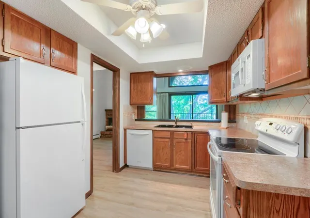 Photo 4 of Condo for sale at 9600 Portland Ave S #317, Bloomington, MN 55420 | MLS# 7130086 | Listing updated on 2026-10-06