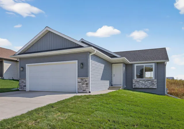 Photo 1 of Single family home for sale at 6230 Cody Pl Nw, Rochester, MN 55901 | MLS# 7130107 | Listing updated on 2026-08-28